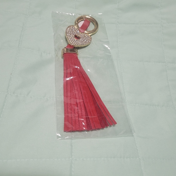 Heart Keychain  NEW - Picture 4 of 4